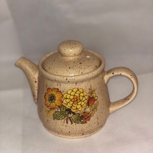 Vintage Sadler England Teapot